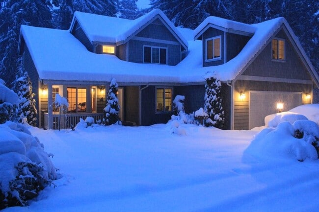 Building Photo - 4811 Rural Rd SW