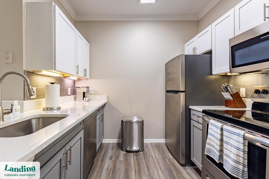 Building Photo - 1799 FM 528 Rd