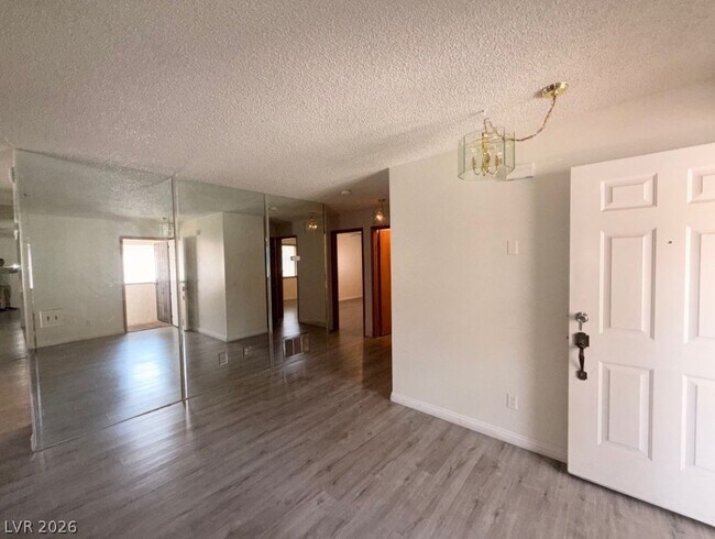 Building Photo - 6687 W Tropicana Ave