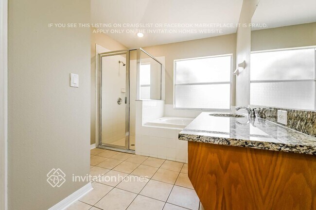 Building Photo - 6638 Cambridge Park Dr