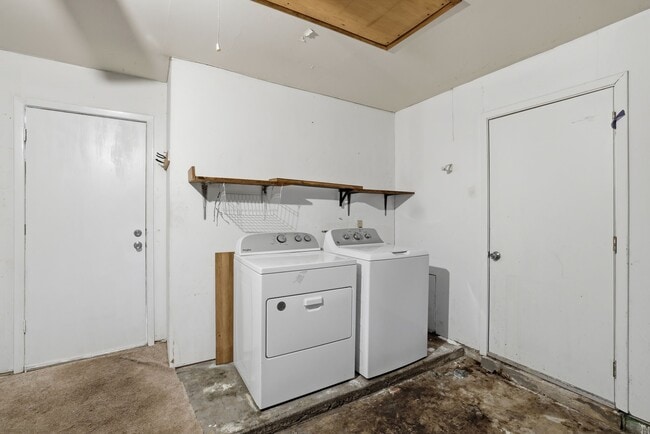 Building Photo - 5111 Crystal Bay Dr