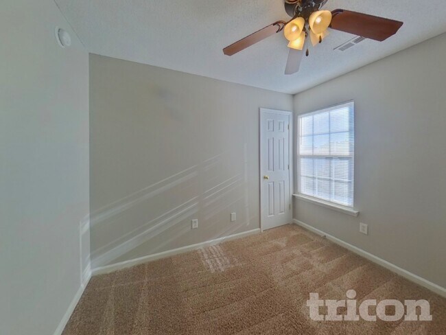 Building Photo - 457 Cape Jasmine Way