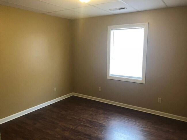 Building Photo - 00504
