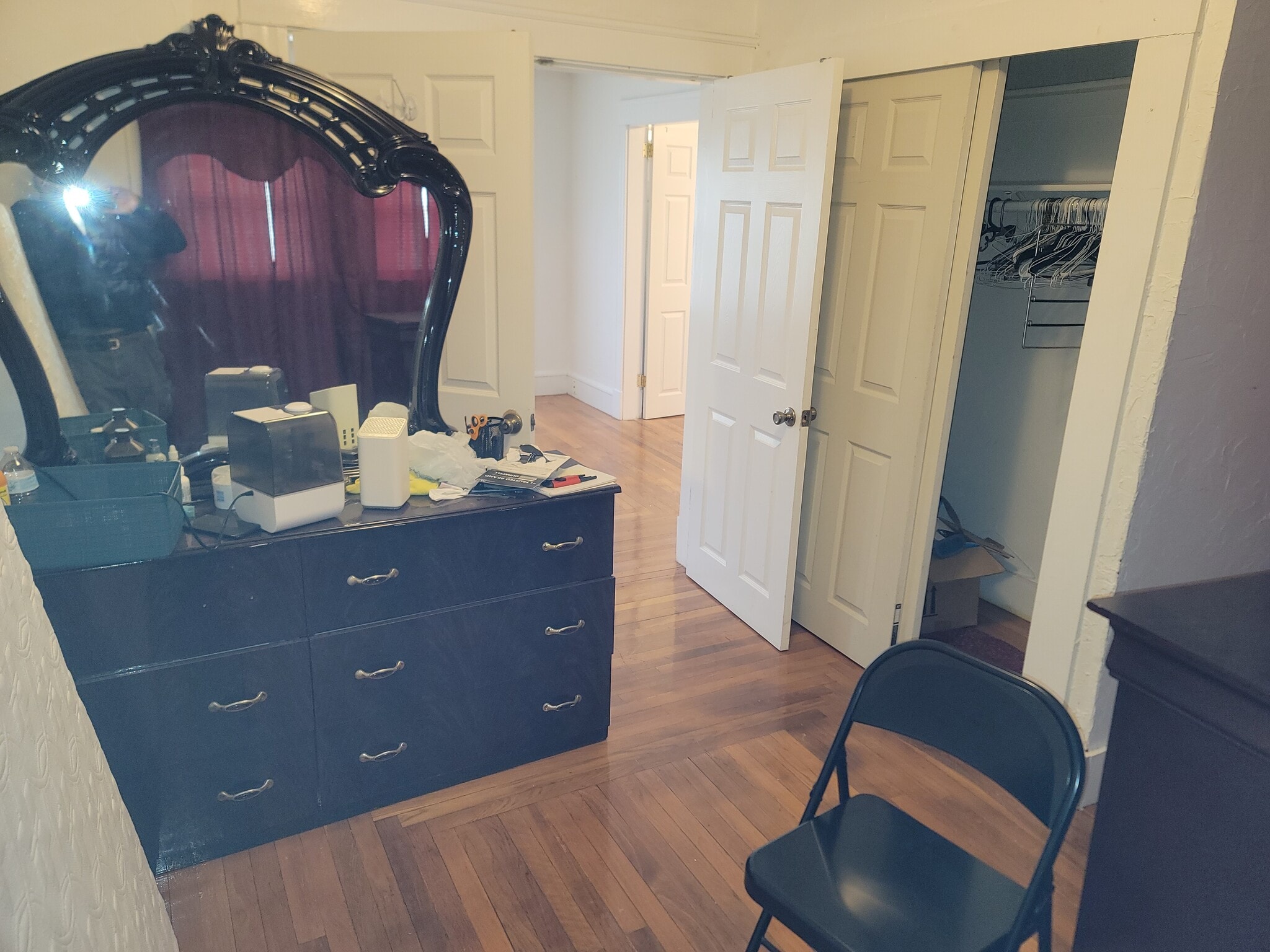 Building Photo - 94 Gill St