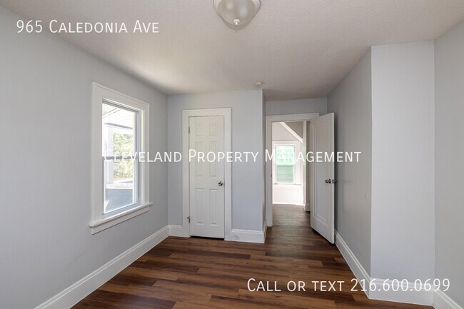 Building Photo - 965 Caledonia Ave