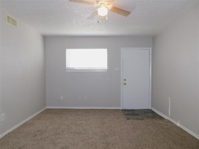 Building Photo - 401 Betchan Dr