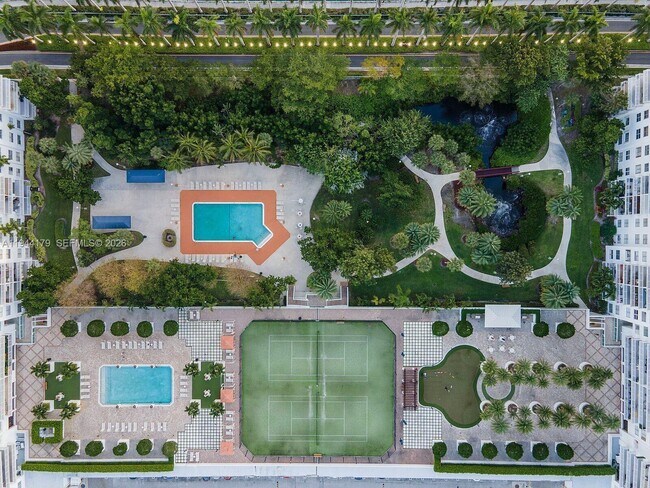 Building Photo - 2801 NE 183rd St