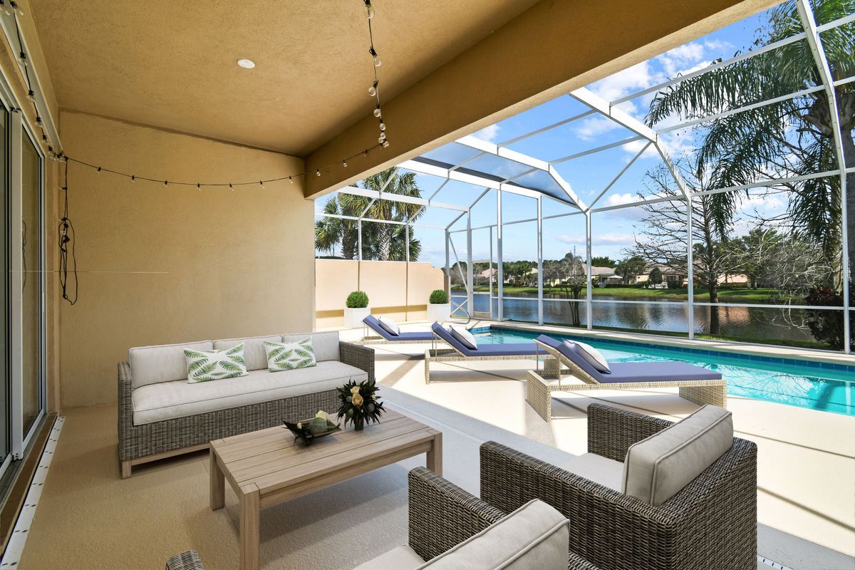 Building Photo - 11325 SW Olmstead Dr