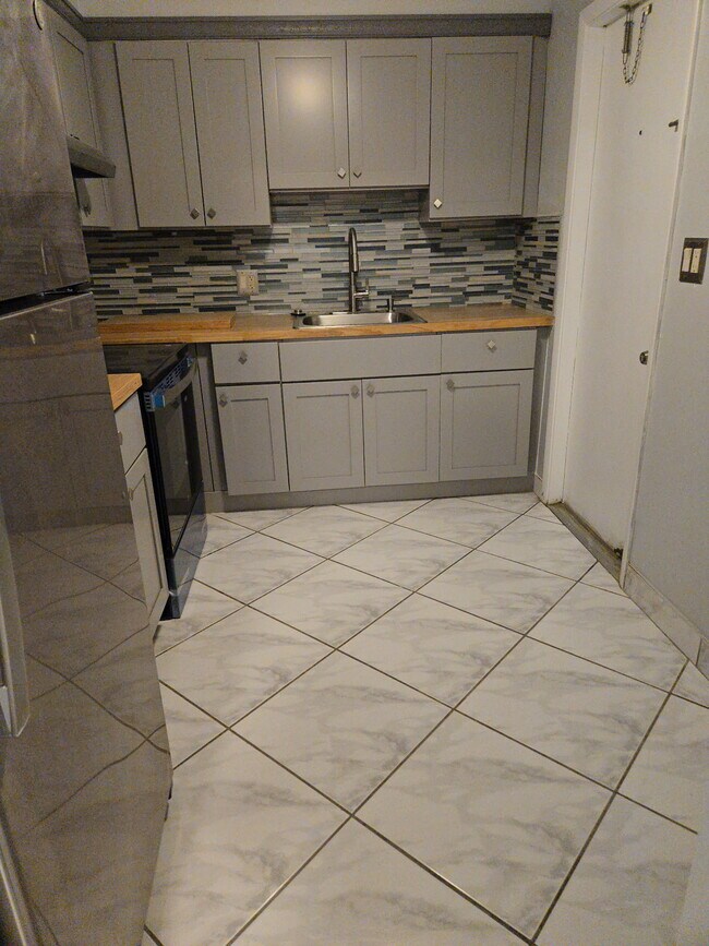 Building Photo - 1380 NW 43 Terrace