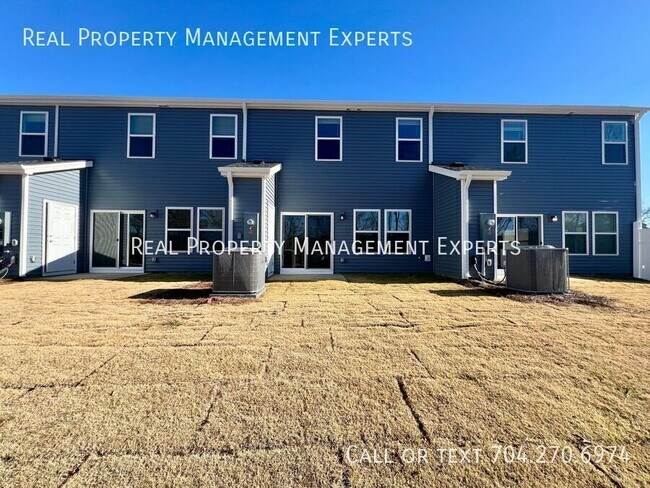 Building Photo - 8029 Hidden Spgs Trl