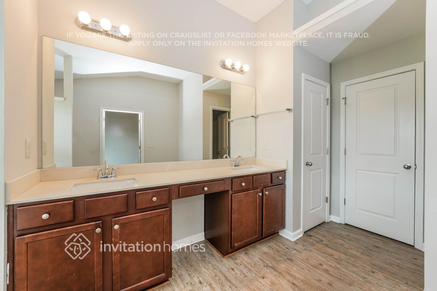 Building Photo - 1350 Aster Ives Dr