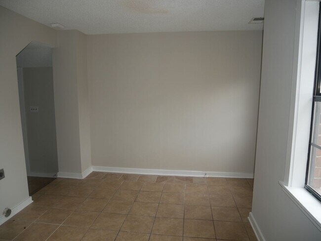 Building Photo - 7609 Clarkfield Pl