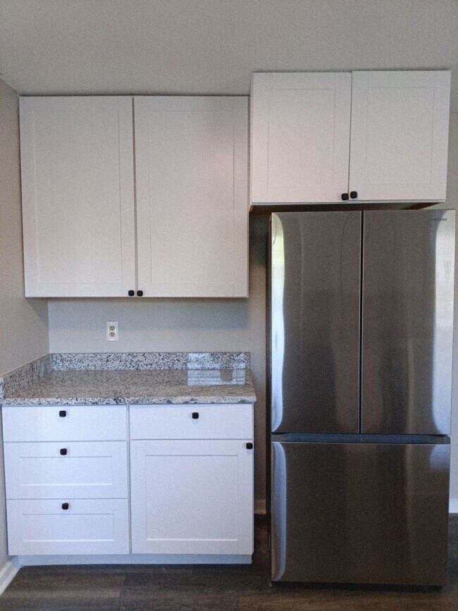Building Photo - Spacious 3-Bedroom Home in Martinez – Great Location!