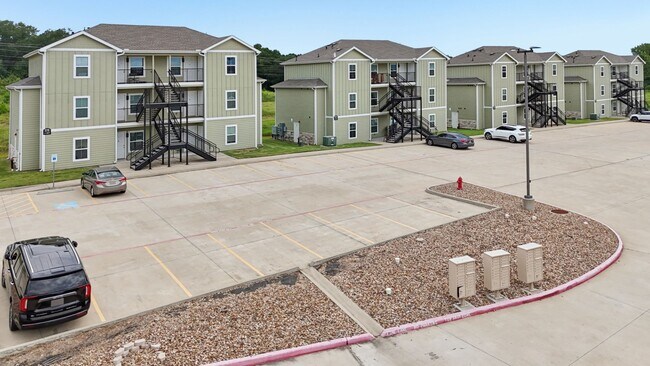Building Photo - 274 Plez Morgan