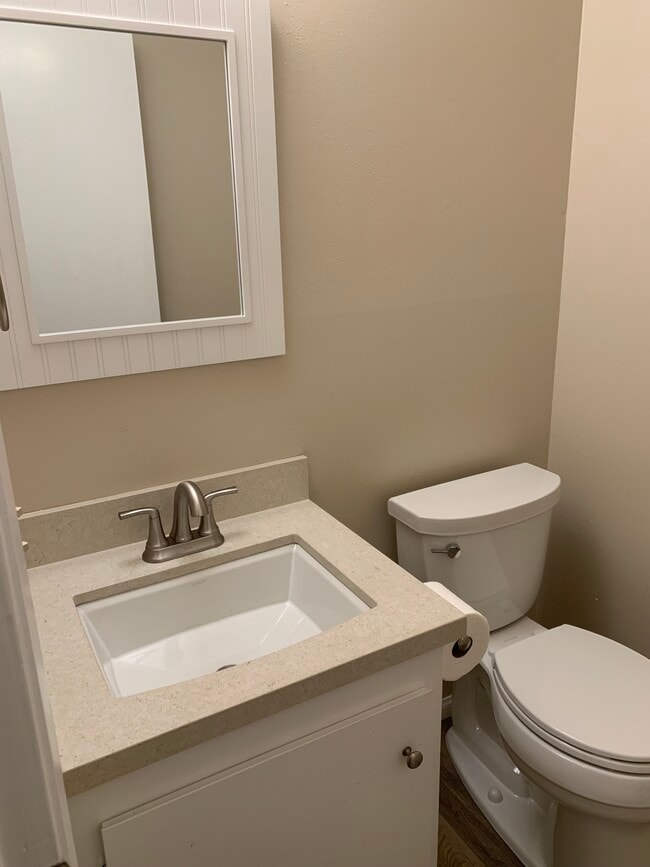 Building Photo - 181 N Kellogg Ave