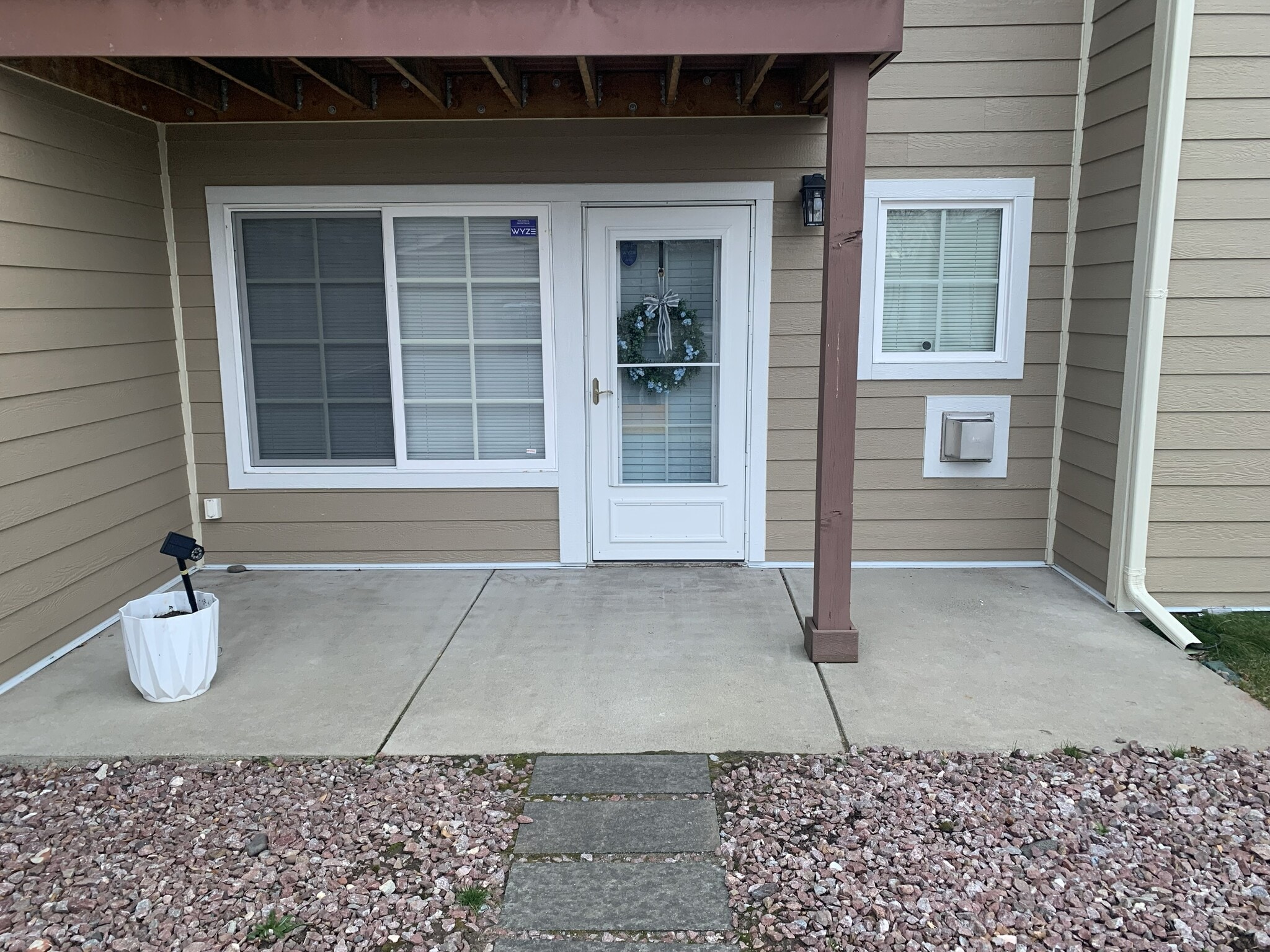 Patio - 3505 Fallon St