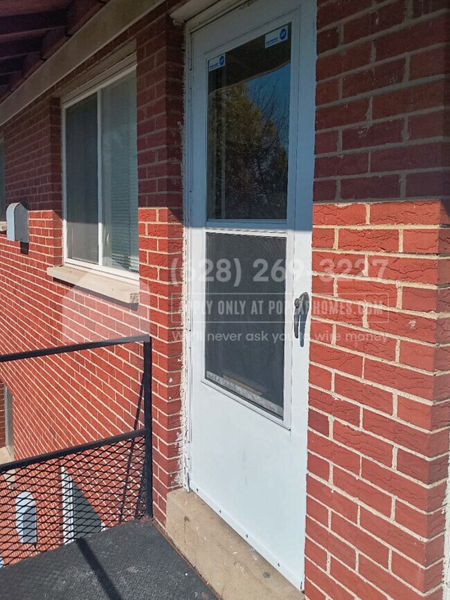Primary Photo - 10932 Margatehall Dr