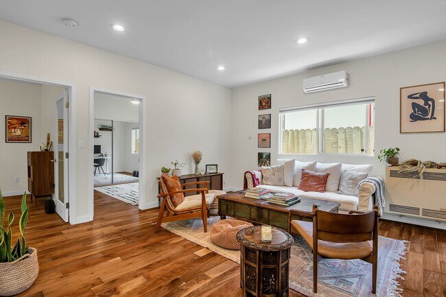 Building Photo - 2411-2413 Ocean Ave