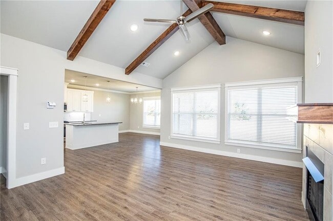 Building Photo - 1936 Seay Cir