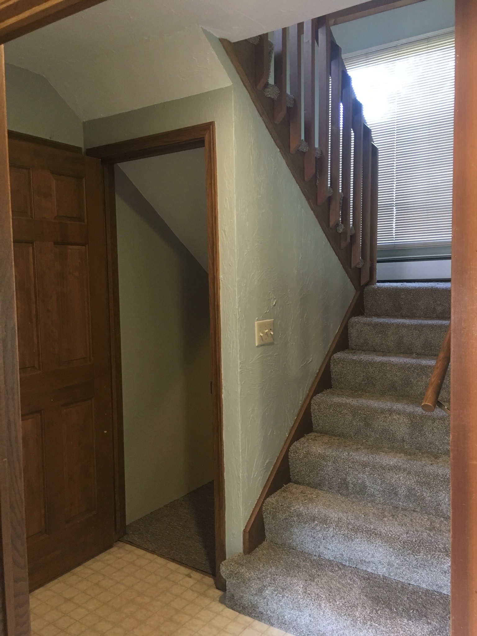 Front entry closet & stairway to bedrooms - 1209 E 4th St