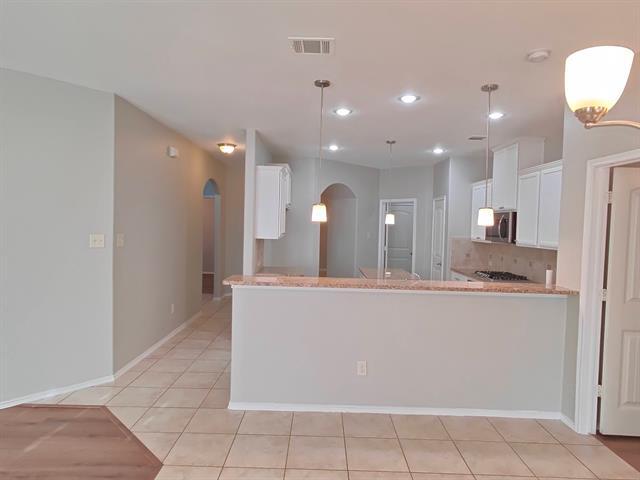 Building Photo - 516 Rustic Oak Ln