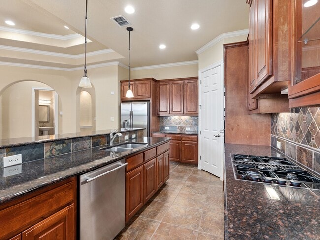 Building Photo - 16026 Huebner Bluff