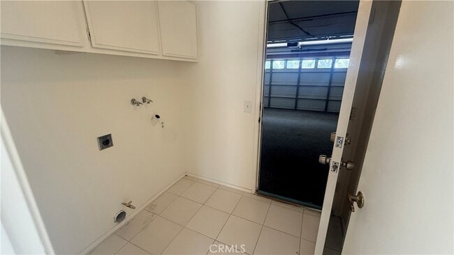 Building Photo - 46 Christamon W