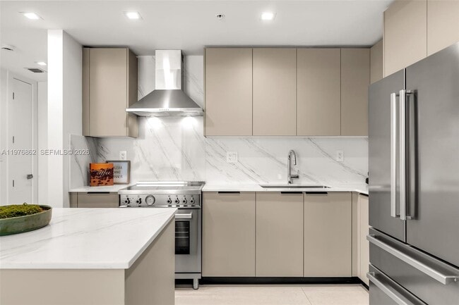 Building Photo - 721 SW 11th St