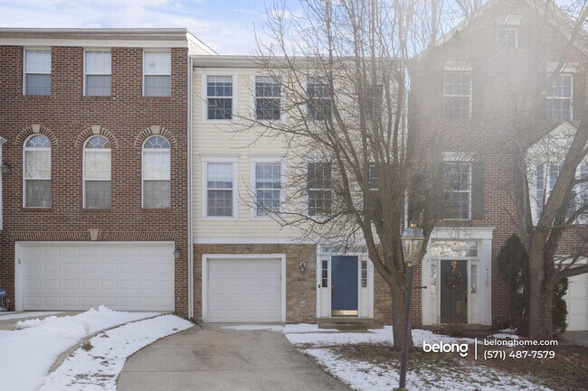 Building Photo - 47339 Blackwater Falls Terrace