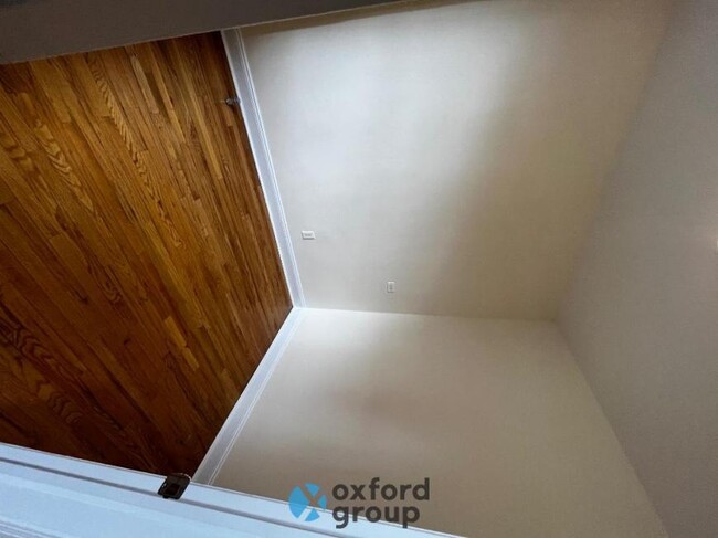 Building Photo - 2 bedroom in NEW YORK NY 10014