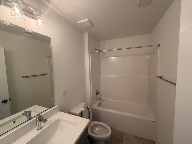 Building Photo - 15307 Sunray Aly