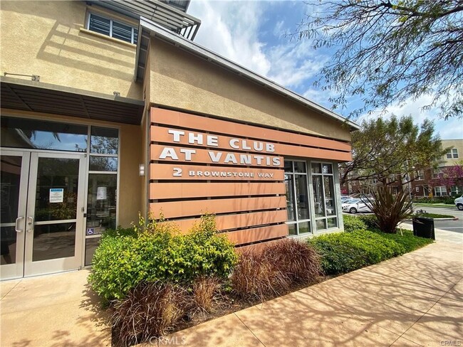 Building Photo - 18 Meridian Dr