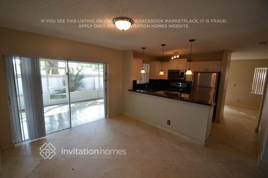 Building Photo - 6680 Fern St