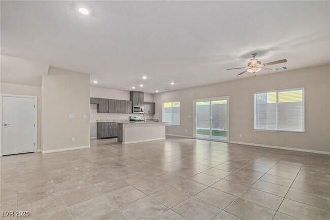 Building Photo - 3812 Corellia Ave