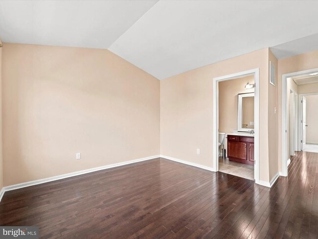 Building Photo - 145 Mercer Ct