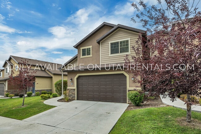 Building Photo - 874 S Aspen Wy