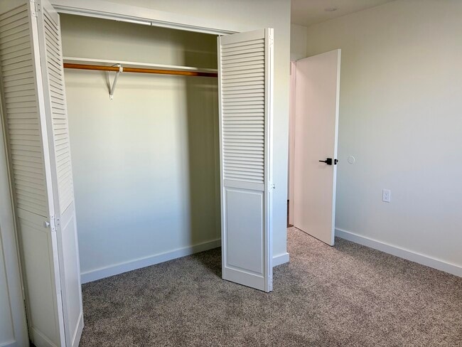 Building Photo - Helena - Quadplex