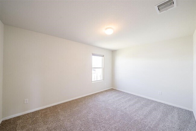 Building Photo - 15810 Mountain Willow Way