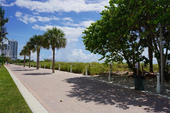 Building Photo - 5701 Collins Ave