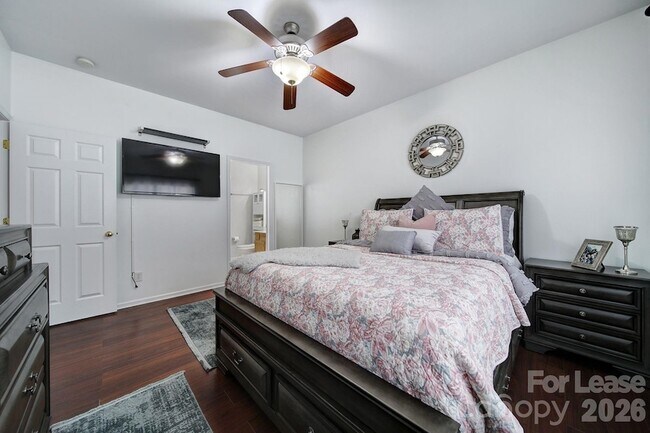 Building Photo - 12252 Stratfield Pl Cir