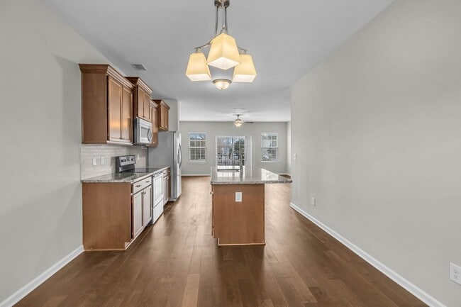 Building Photo - 2114 Middle Tennessee Blvd