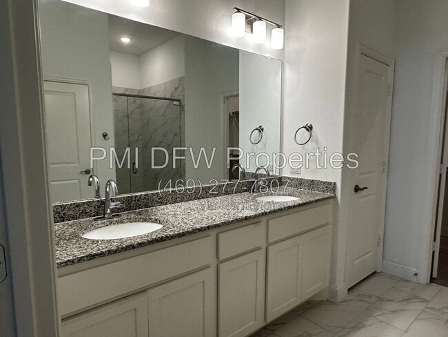 Building Photo - 4552 Meadow Sage St