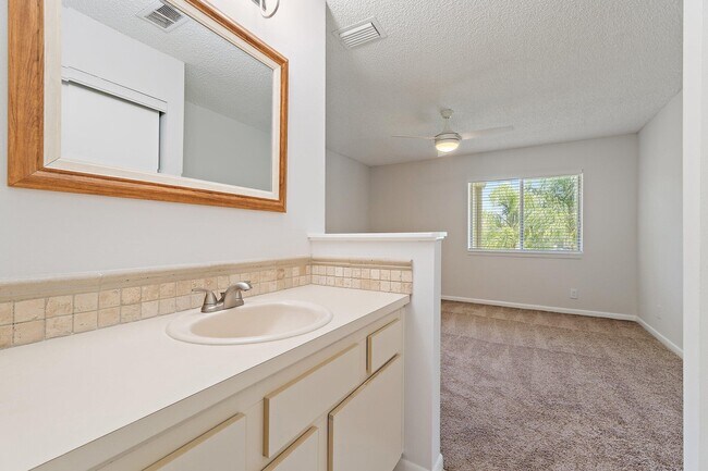 Building Photo - 6531 Chasewood Dr