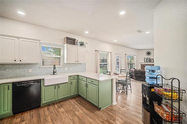 Building Photo - 9600 Fox Hill Dr