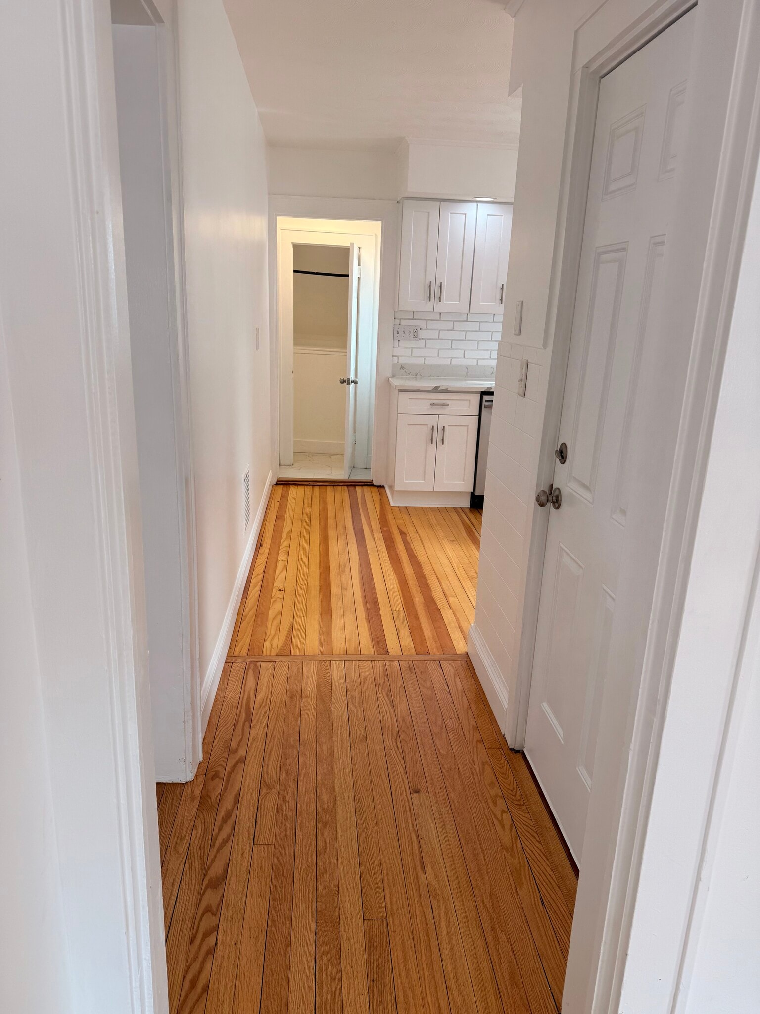 Building Photo - 30 Clark St