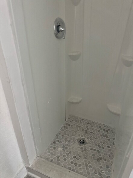 Building Photo - 498 Ibex St