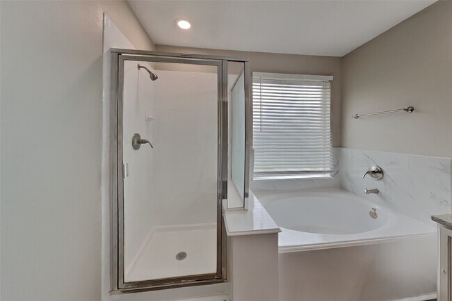 Building Photo - 6715 Atasca S Ct