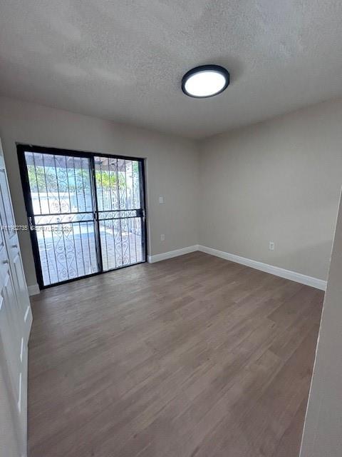 Building Photo - 1072 W 79th St