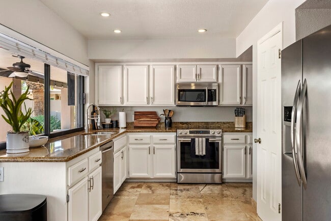 Building Photo - 10608 E Arabian Park Dr