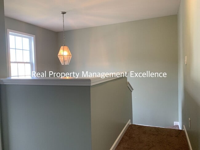 Building Photo - Lovely 2 Story Home In Raleigh, Available December 15th!